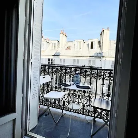 Appartement Latin Quarter Of : Large Haussmannian Flat Paris